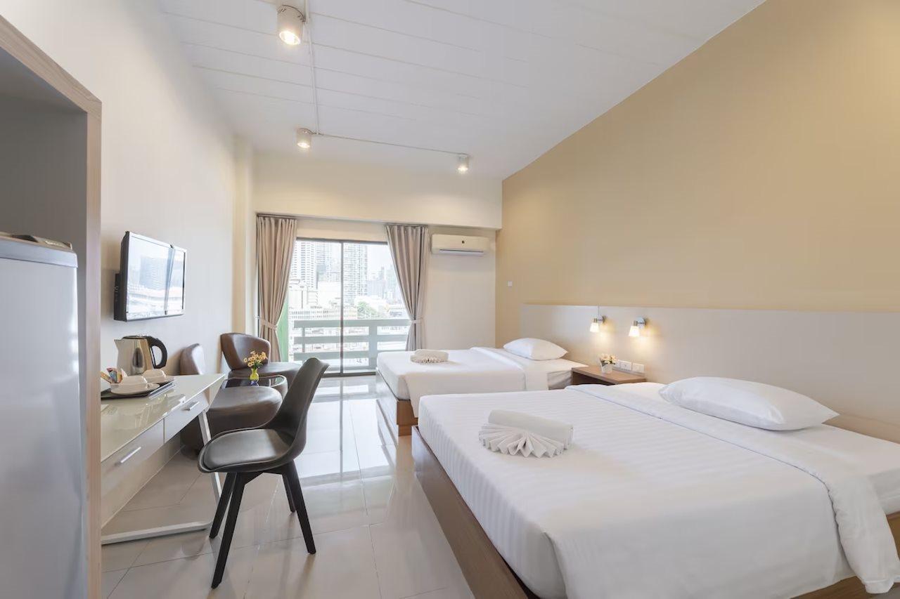 At115 By Rompo Mansion Hotel Bangkok Buitenkant foto