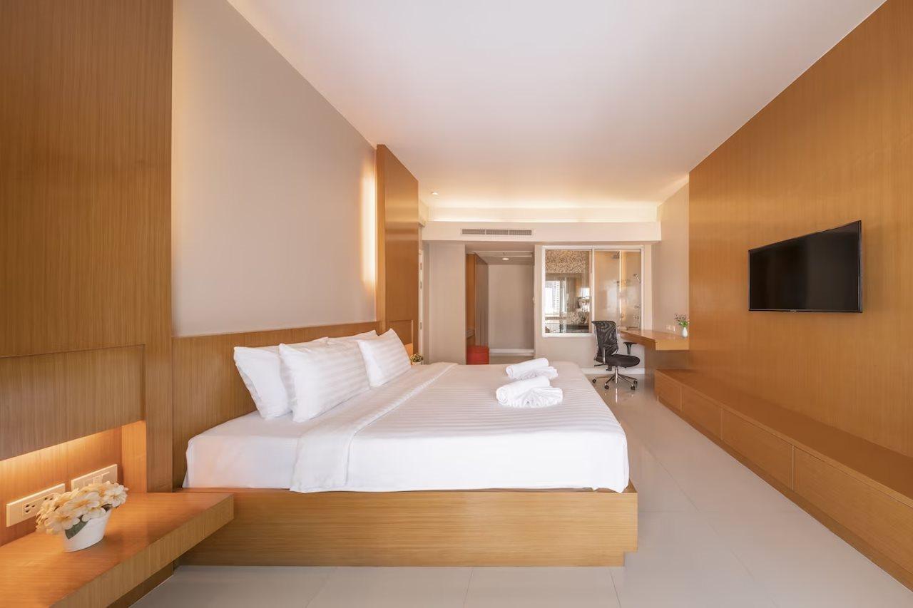 At115 By Rompo Mansion Hotel Bangkok Buitenkant foto